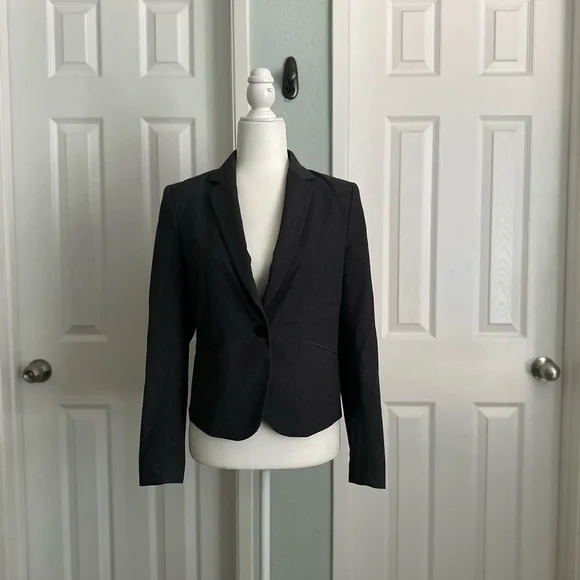H&M Gray One Button Two Pocket Blazer Size 8 - Picture 2 of 7